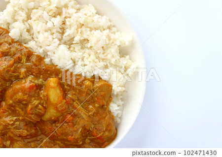 Curry rice with melted ingredients Curry rice with most of the ingredients melted 除了土豆 Curry rice with melted ingredients Curry rice with most of the ingredients melted 除了土豆 102471430