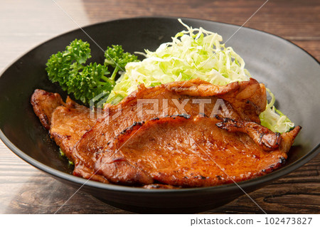 Grilled pork with miso sauce 102473827