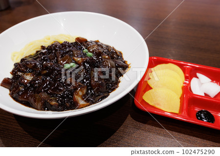香港酒店炸醬麵0410 香港酒店炸醬麵0410 102475290