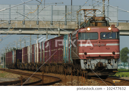 Hokuriku Main Line Kaga Kasama - Mikawa JR Freight EF81-122 (Toyama) 102477632