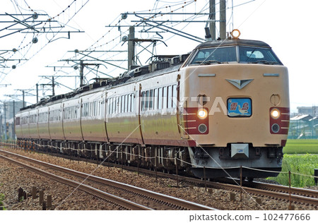 北陸本線 三河加賀笠間 JR 西日本 485 系列 A01 編組（京都） 雷鳥 102477666