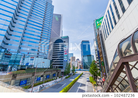 [東京]新宿站西口的風景 102487236