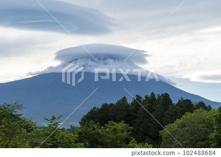 Mt.Fuji from Lake Tanuki Mt.Fuji from Lake Tanuki 102488684