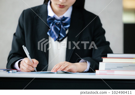 女高中生製服 102490411