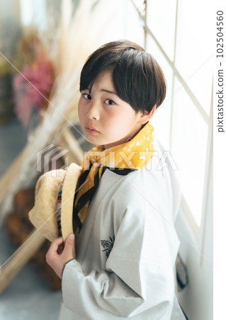Portrait of a boy in Japanese clothes photo studio photo studio 102504560