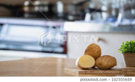 kitchen and potatoes 102505689