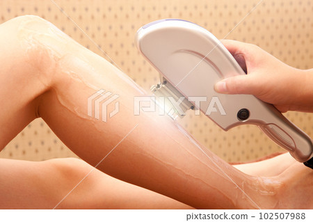 Esthetic/leg hair removal/massage 102507988