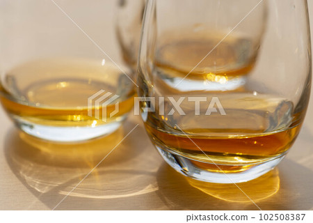 威士忌 102508387