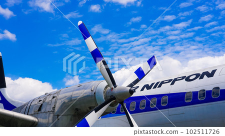 Airplane in front of Kokukoen Station (YS-11) Airplane in front of Kokukoen Station (YS-11) 102511726
