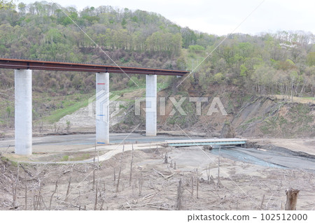 sinking bridge sinking bridge 102512000