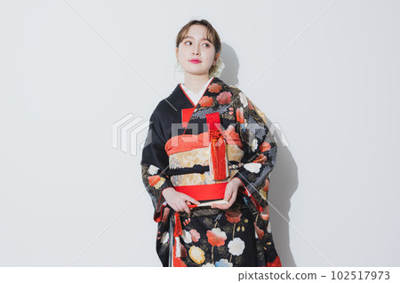 Black furisode bride 102517973
