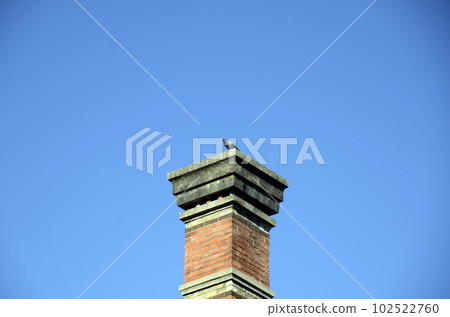 藍天和煙囪 102522760