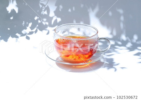 milk tea on white table 102530672