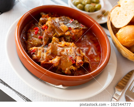 Appetizing pork knuckle with gravy 102544777