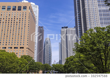 Shinjuku sub-central city · skyscraper 102547588