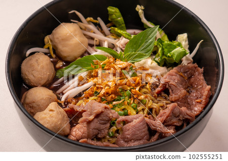 Thai noodle with pork is a street food that 102555251