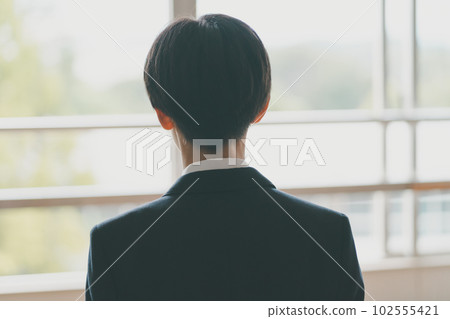 返回 後背 背影 102555421