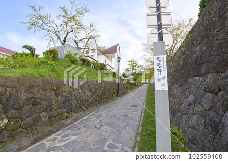 Golden Week Hakodate Chacha climbing 102559400