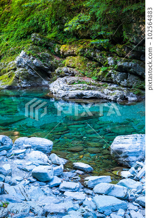 Yasui Valley(Niyodo Blue):Suishobuchi Yasui Valley(Niyodo Blue):Suishobuchi 102564883