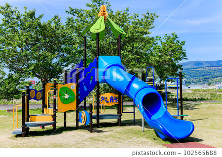 Crane Park Izumi Inclusive playground equipment 102565688