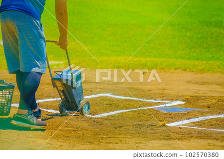 Youth baseball line drawing 102570380