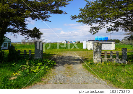 Naganuma Municipal Naganuma Daini Elementary School (the site of the closed school) 102575270