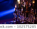 Chandelier 102575285
