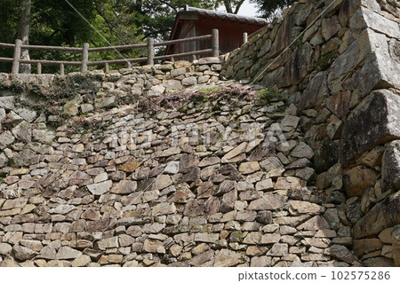 Binaka Matsuyama Castle的石垣 Binaka Matsuyama Castle的石垣 102575286