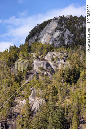 Rocky cliffs on Chief Mountain in Squamish, BC, Canada Rocky cliffs on Chief Mountain in Squamish, BC, Canada 102583005