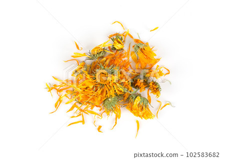 Calendula flowewr tea Calendula flowewr tea 102583682
