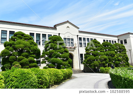 Kwansei Gakuin University Faculty of Letters 102588595