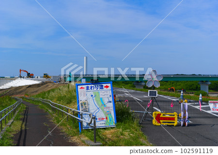 Scenery around the construction site of a new bridge over Edogawa, Misato City, Saitama Prefecture, May 2023 Scenery around the construction site of a new bridge over Edogawa, Misato City, Saitama Prefecture, May 2023 102591119
