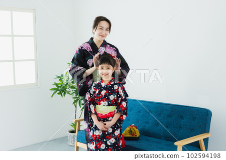 浴衣家庭裝 102594198