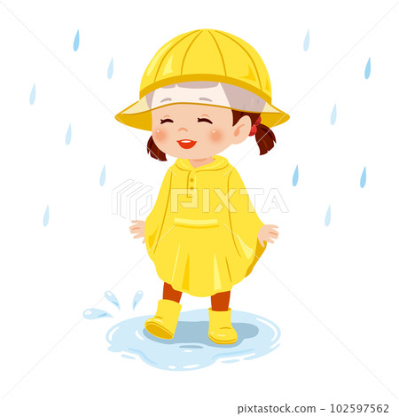 女孩在雨中的水坑里玩耍 女孩在雨中的水坑里玩耍 102597562