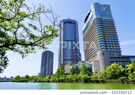 大阪市大川河北區的大阪帝國酒店、OAP 塔和 OAP Residence Tower 的景色 102598512