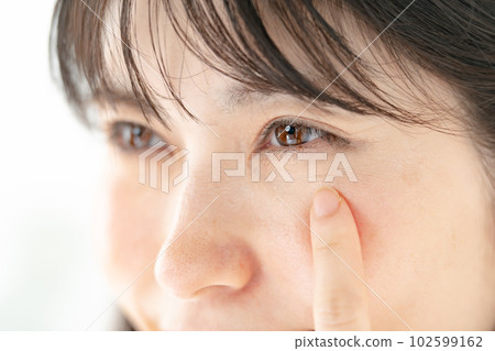 Female eyes up Female eyes up 102599162