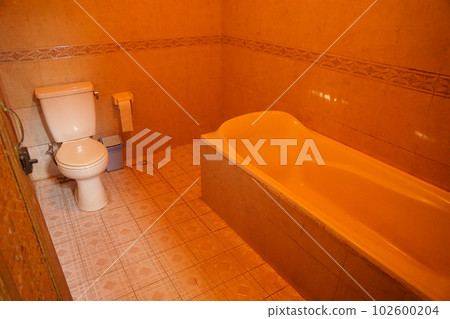 巴厘島某旅館的干淨單位浴室 102600204