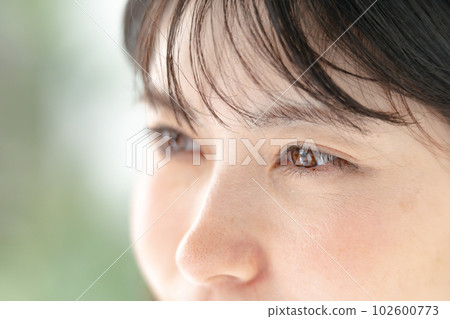 Female eyes up Female eyes up 102600773