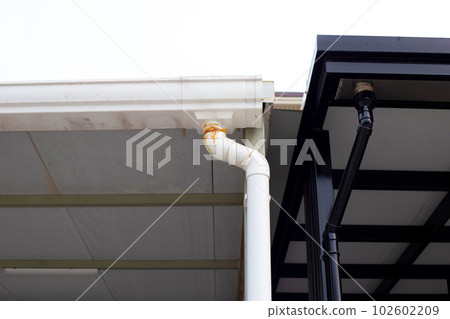 House rain gutter, Pipeline system. House rain gutter, Pipeline system. 102602209