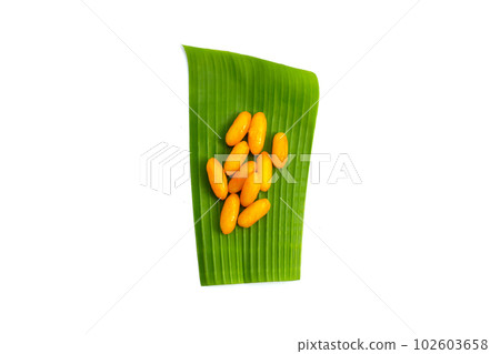 Mung bean paste formed in egg yolk and sugar. Thai Dessert 102603658