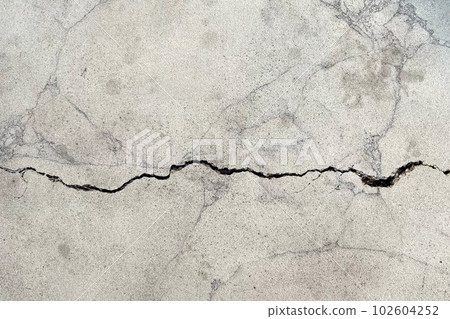 Home building problem. Wall cracked. 102604252