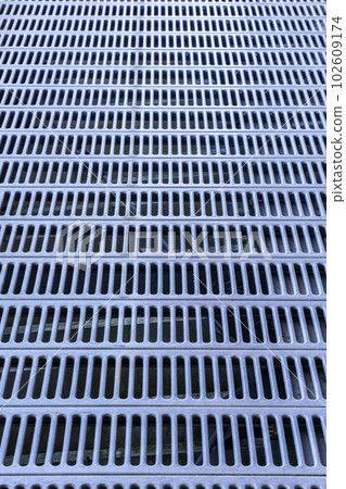 perforated metal surface perforated metal surface 102609174