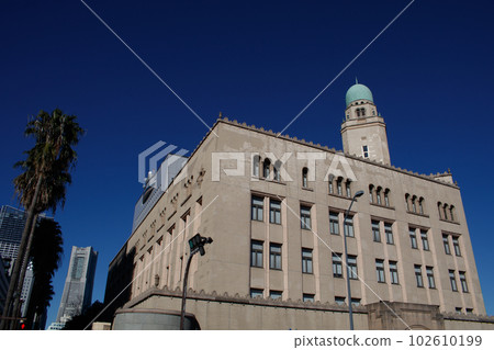 [Urban scenery of Kanagawa] Scenery around Minato Mirai, Yokohama (Yokohama Customs) 102610199
