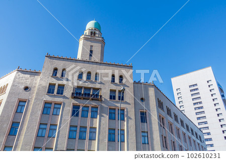 [Urban scenery of Kanagawa] Scenery around Minato Mirai, Yokohama (Yokohama Customs) 102610231