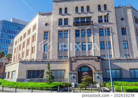 [Urban scenery of Kanagawa] Scenery around Minato Mirai, Yokohama (Yokohama Customs) 102610236