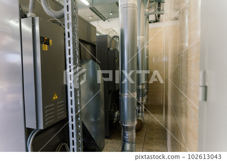 Industrial Washing in public shop, business and laundry 102613043