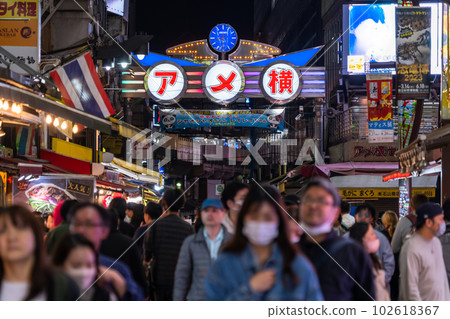 《Tokyo》Ameyoko Shopping Street/Ueno Busy Market 《Tokyo》Ameyoko Shopping Street/Ueno Busy Market 102618367