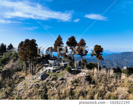 Aerial view: Kuratake Shrine seen from the sky in Amakusa, Kumamoto Prefecture Part 1 102622195