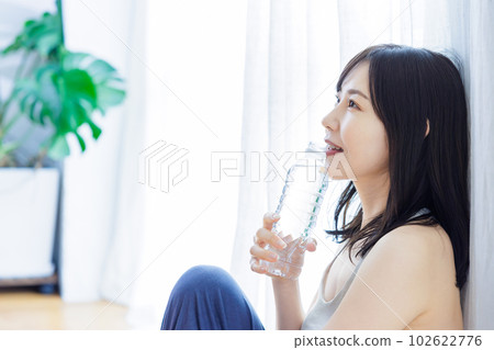 PET瓶女性運動 PET瓶女性運動 102622776