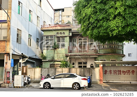 Overseas travel, sightseeing in Taiwan, streets of Kaohsiung city in southern Taiwan and old Taiwanese-style houses, 102623285
